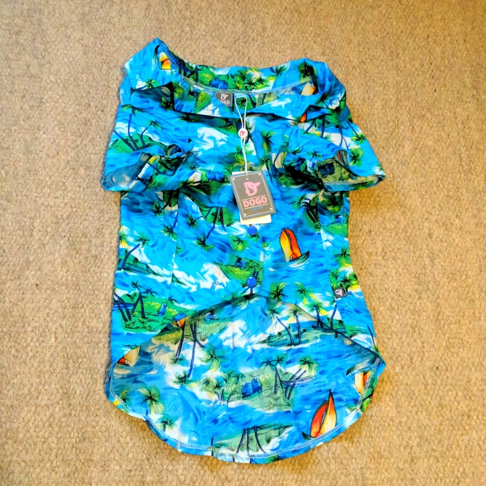 DOGO Aloha Hawaiian shirt for your dog NWT!
